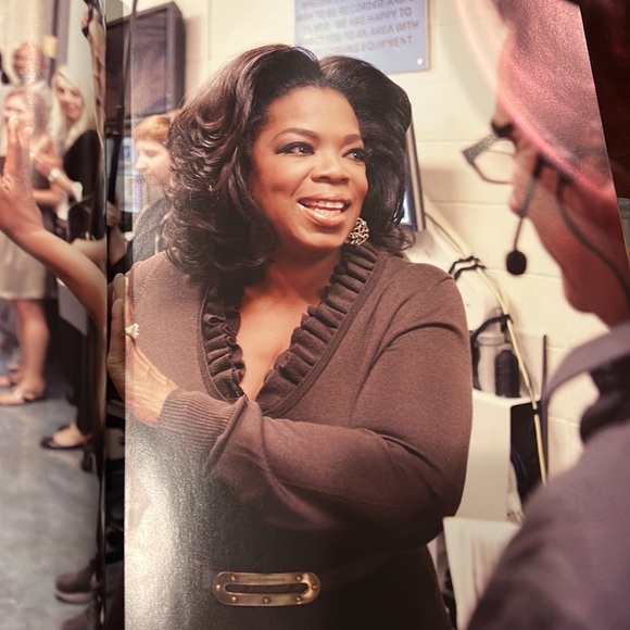 Oprah Winfrey Classic Fashion Book which is beautifully designed styled fashion! - Picture 7 of 8